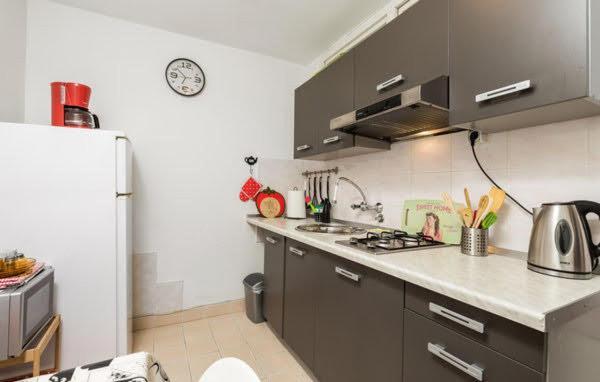 Apartment Rojal มาลีโลชินจ์ ภายนอก รูปภาพ